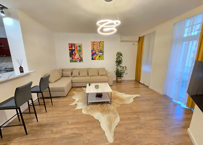 L Etoile شقة تيرانا